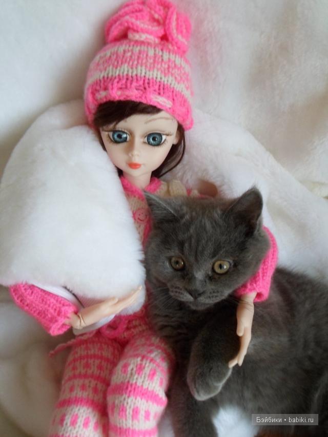 Вязанный комплект для Алексы - "Розовая пантерка"