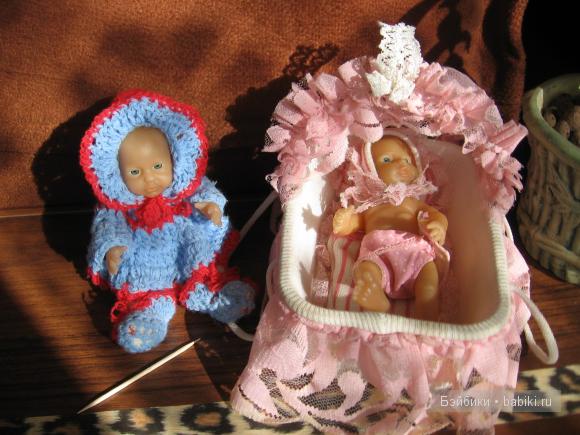 Малышка Сузанна и её сестричка