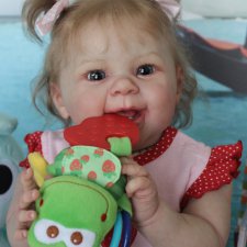 Позитивный ребёночек Мейзи от Andrea Arcello