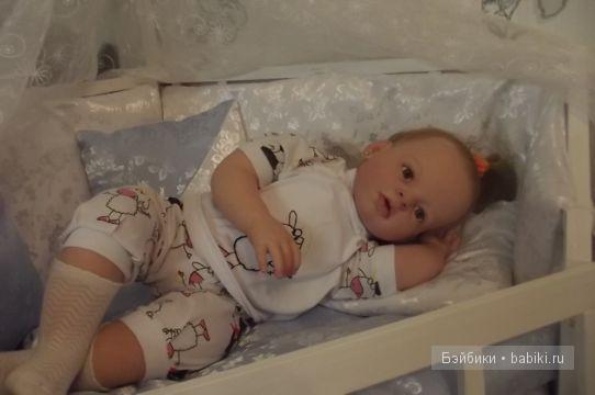 Королевская кровать для маленькой принцессы, куклы Ульяны (фото 4)