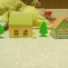 Два мини домика,