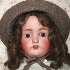 Редко встречающаяся антикварная кукла Hertel&Schwab   молд 136.