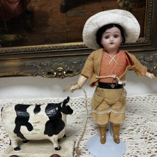 Хорошенькая миничка W. Göbel "Bavaria"  рост 26 см