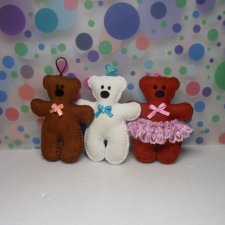 Медведики, маленькая семейка игрушек ручной работы