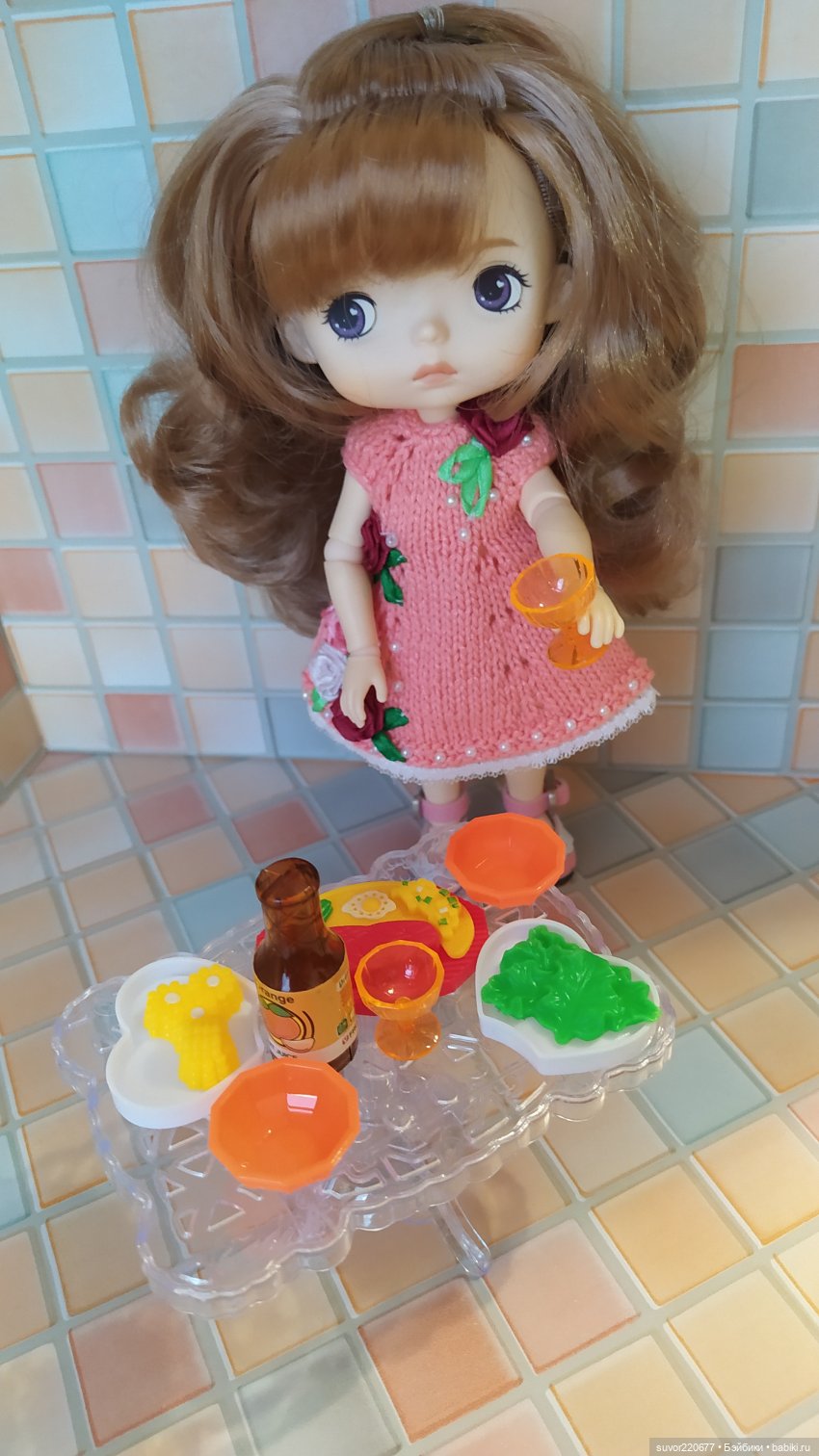 Столик из Пятерочки — Куклы с Алиэкспресс (Aliexpress): Китайские шарнирные (фото 4)