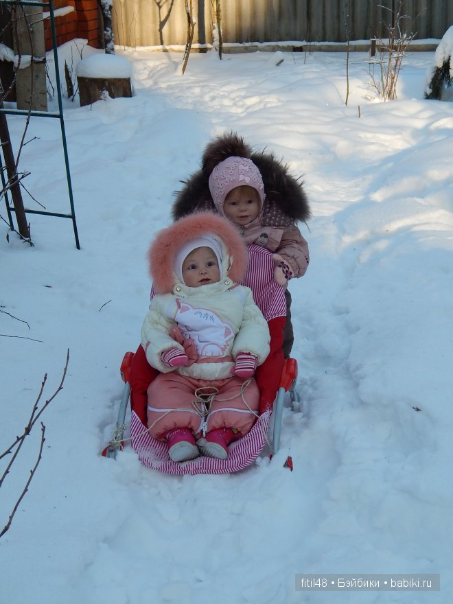 Звёздочки-Снежинки. Куклы реборн Елены Ядриной на прогулке