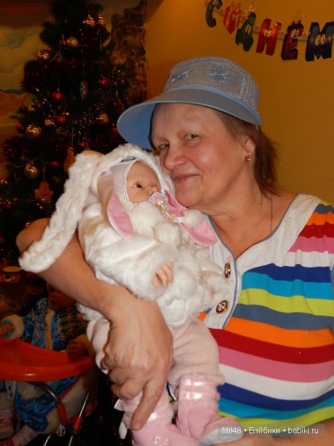 Новогодний карнавал в кукольной стране