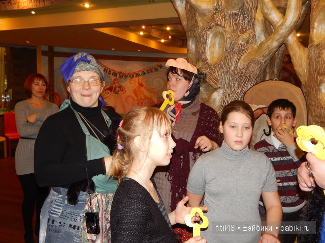 Новогодний карнавал в кукольной стране