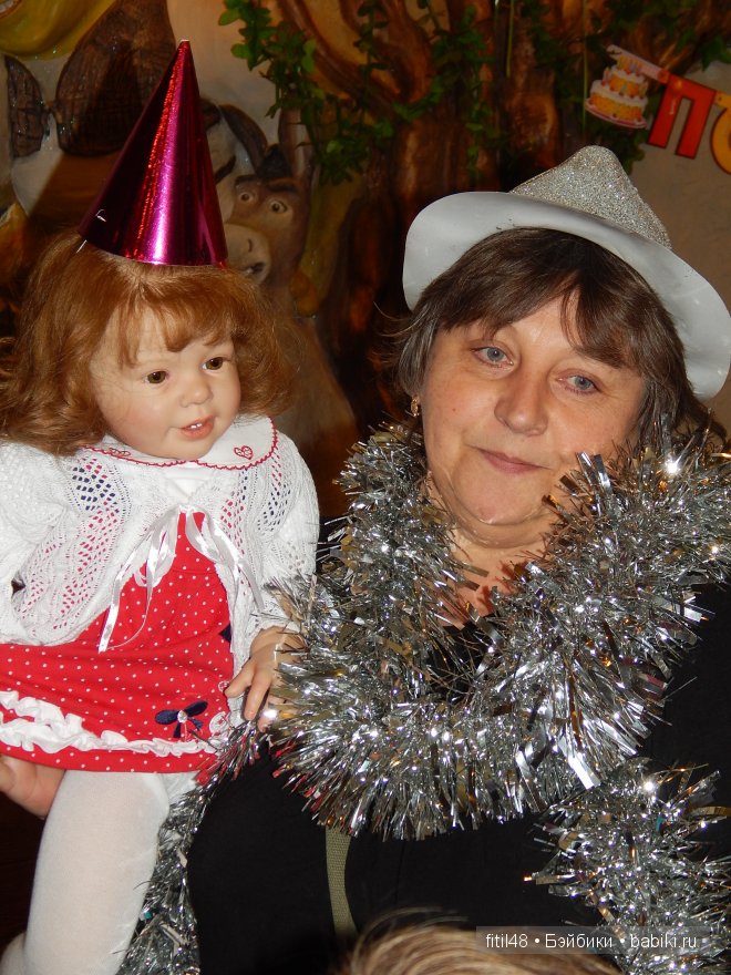 Новогодний карнавал в кукольной стране