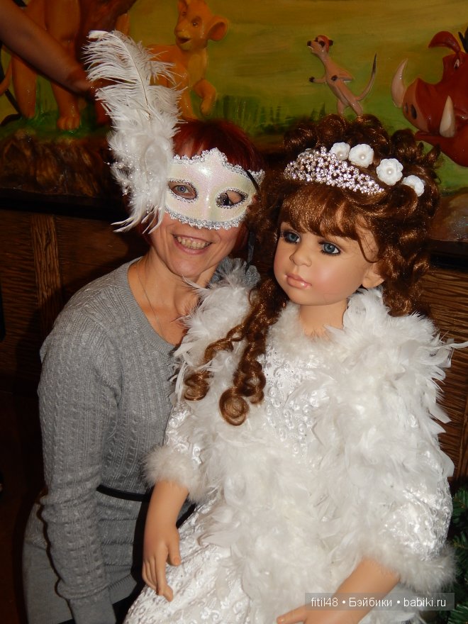 Новогодний карнавал в кукольной стране