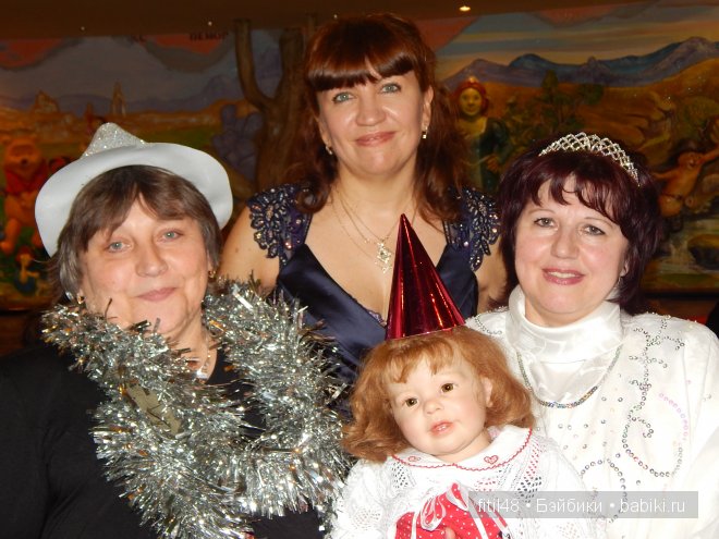 Новогодний карнавал в кукольной стране