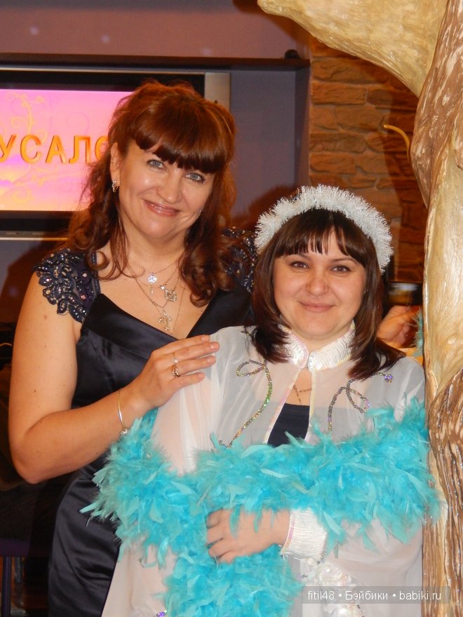 Новогодний карнавал в кукольной стране