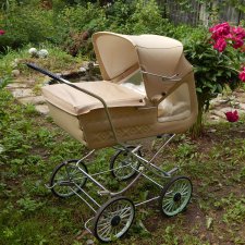 Ретро колясочка с окошками - Днепряночка