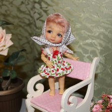 У Николь новый мейк