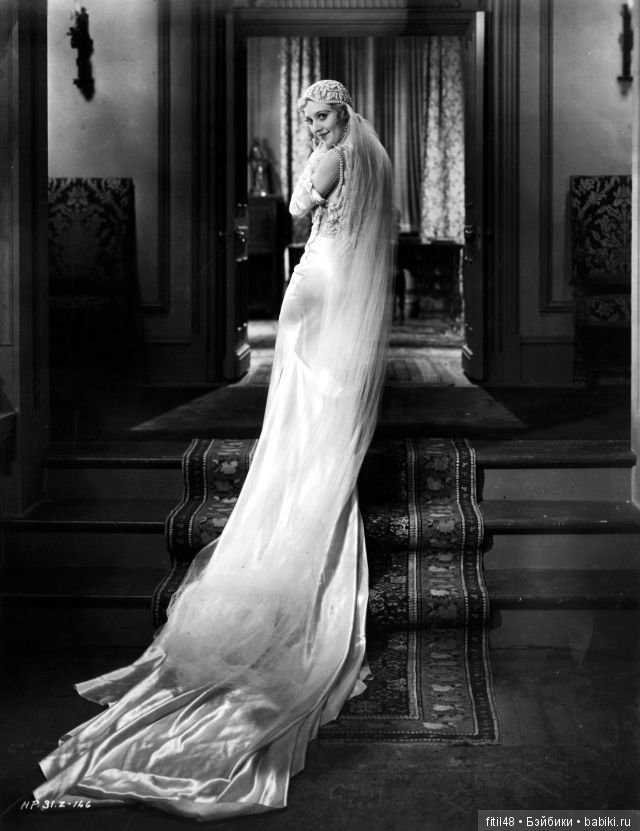 Невесты и их шикарные платья в исторических фотографиях 1930-х годов