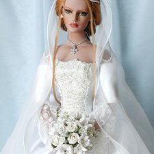 Парад кукол невест.