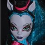 Наши Monster High и Ever After High.