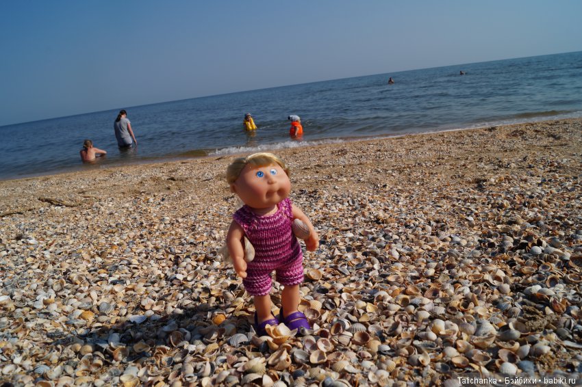 Лето 2017. Азовское море, ст. Голубицкая. Капустки Ксюшка и Ирэна на отдыхе (фото 10)