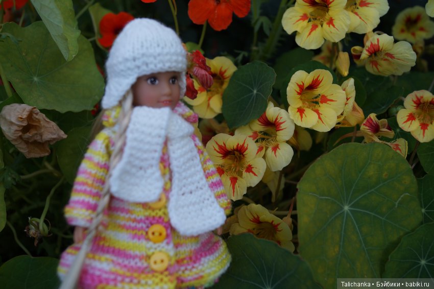 Когда появляется новая куколка, хочется её наряжать (фото 6)