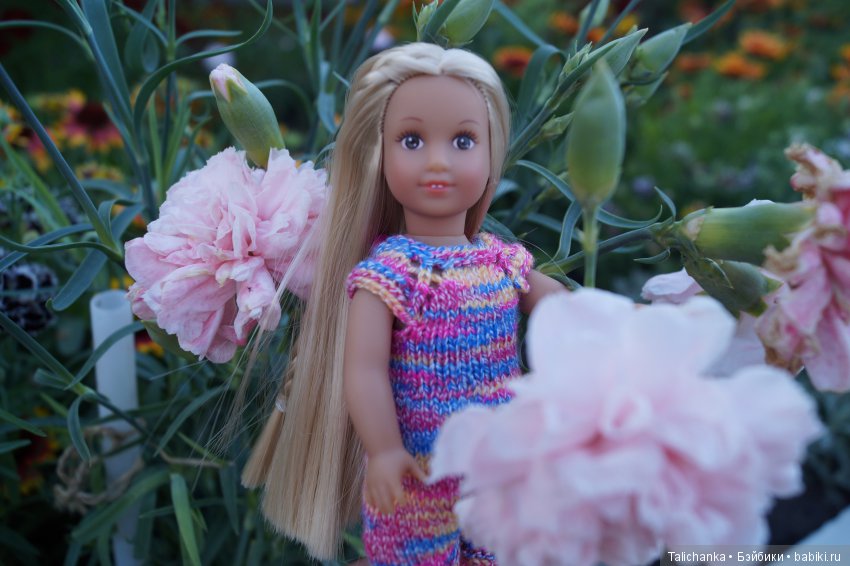 Когда появляется новая куколка, хочется её наряжать