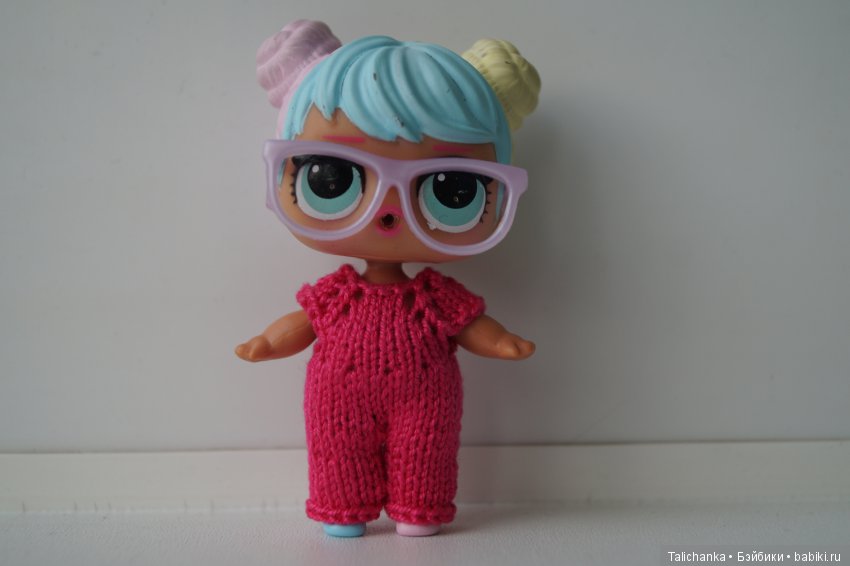 Новая неделя начала с новых нарядов для LOL (фото 3)