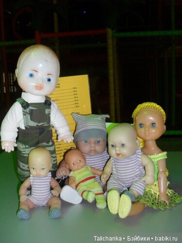 Дорогие, милые женщины, девочки, девушки, с праздником (фото 2)