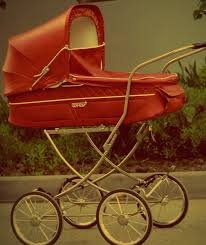 Суеверия, ритуалы и обычаи советских детей. Сплюнуть, постучать по дереву, подержаться за пуговку