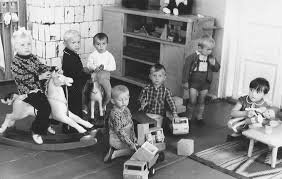 Суеверия, ритуалы и обычаи советских детей. Сплюнуть, постучать по дереву, подержаться за пуговку (фото 8)