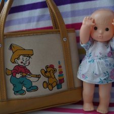 Леночка в сумочке