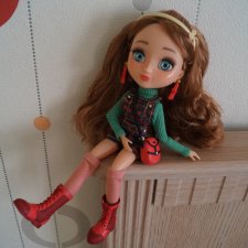 Привет, я Вика! Куклы из серии "Модный шопинг"