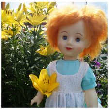 На день рождения Василисы я подарила новое платье