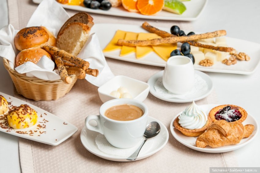 Третья выписка декабря. Ещё одна ёлочка здорова! Как починить шейное крепление кукломужчины (мои ошибки и способы их