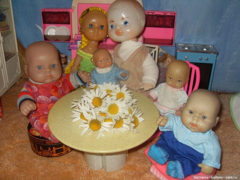 Первая январская выписка, в кругу большой и дружной семьи Жени и Антона. Женечку перепрошила, Антону восстановила цвет