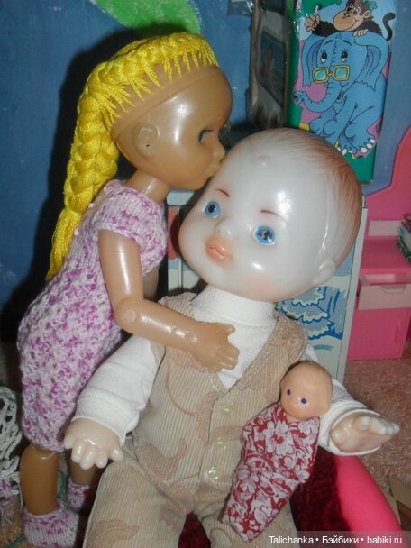 Первая январская выписка, в кругу большой и дружной семьи Жени и Антона. Женечку перепрошила, Антону восстановила цвет