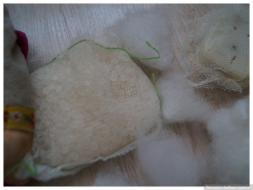 Вторая выписка марта. Нейрохирург вылечил девочку. Снова убираем банчемсы из волос Маши. Соединила голову и тело, получилась