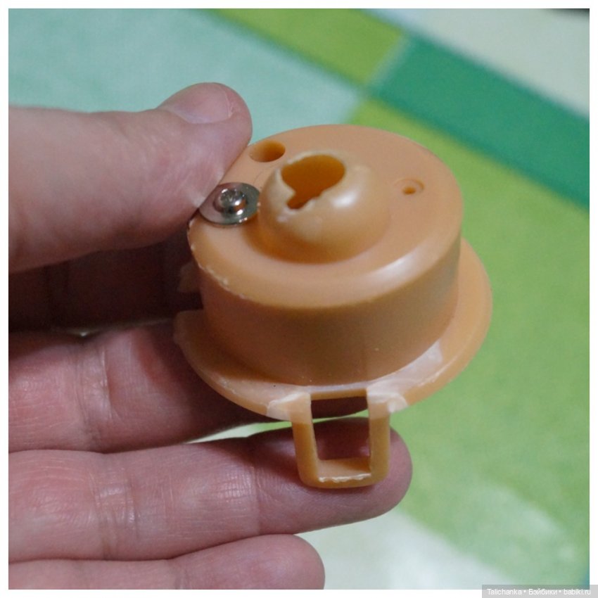 Вторая выписка марта. Нейрохирург вылечил девочку. Снова убираем банчемсы из волос Маши. Соединила голову и тело, получилась