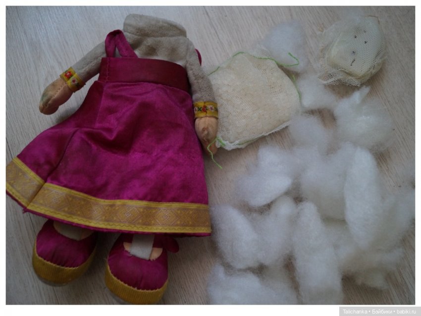 Вторая выписка марта. Нейрохирург вылечил девочку. Снова убираем банчемсы из волос Маши. Соединила голову и тело, получилась