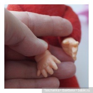 Вторая выписка марта. Нейрохирург вылечил девочку. Снова убираем банчемсы из волос Маши. Соединила голову и тело, получилась