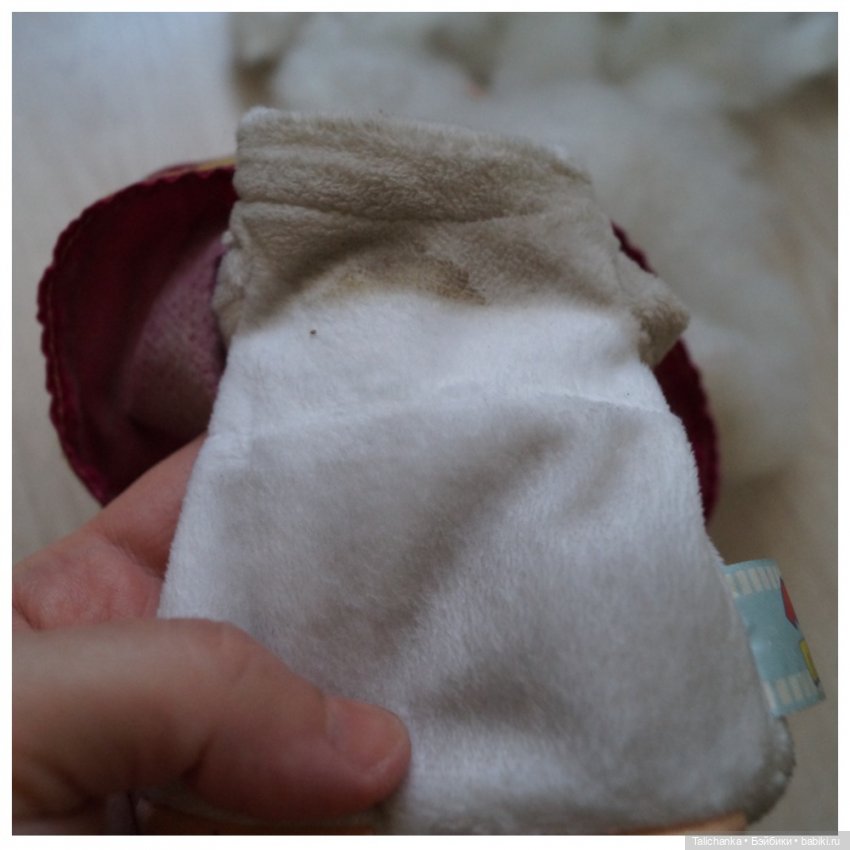 Вторая выписка марта. Нейрохирург вылечил девочку. Снова убираем банчемсы из волос Маши. Соединила голову и тело, получилась