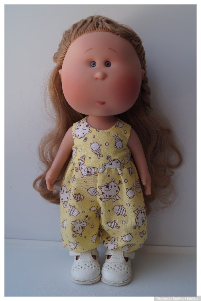 Гардероб для Мии — Одежда и обувь для кукол своими руками: фото