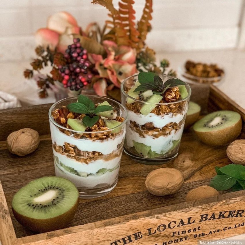 Третья выписка марта. Ремонт перелома шеи и покусанной руки Барби. Как запаять плечо, убираем старый высохший клей,