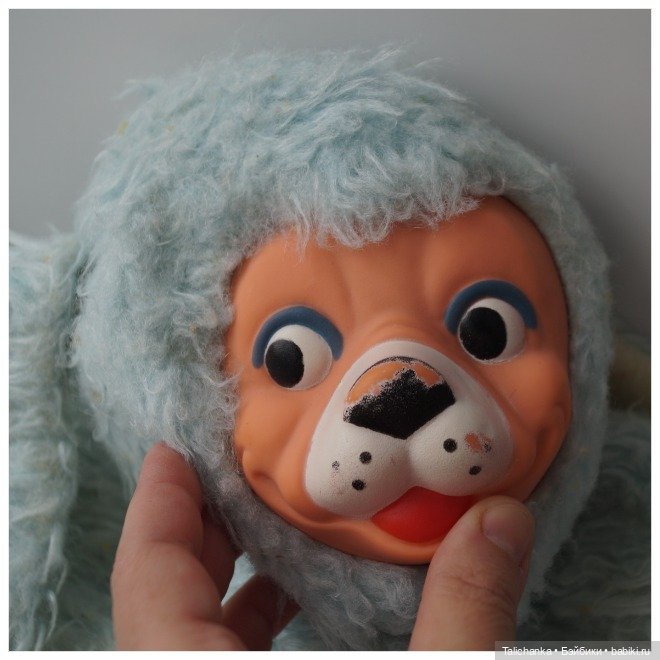 Вторая выписка апреля. Паяем отломанные ножки. Утерян шейный шарнир, меняем его на бусину. Тройной обмен телами и головами