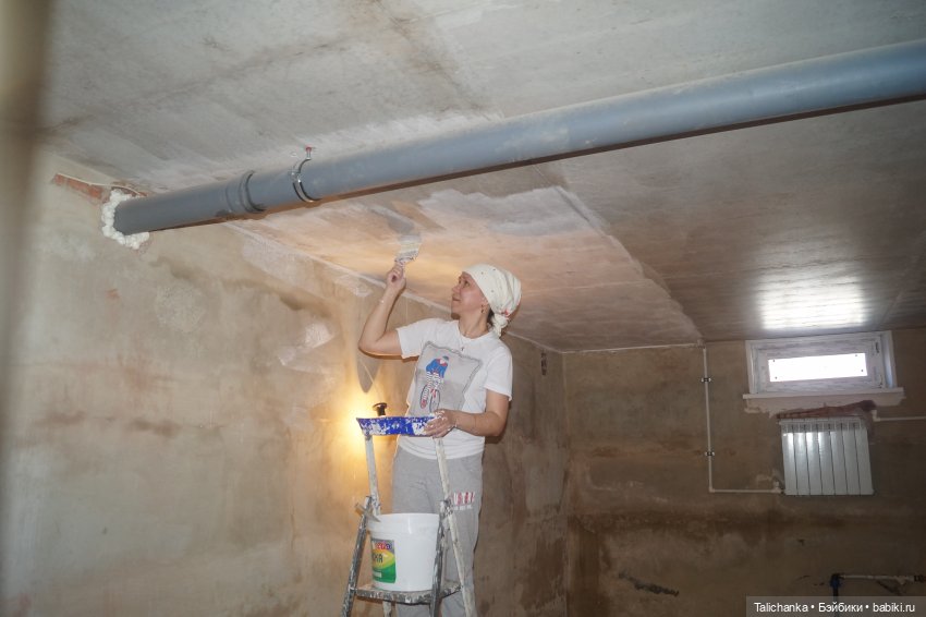 Субботняя уборка в музее. Перестановка