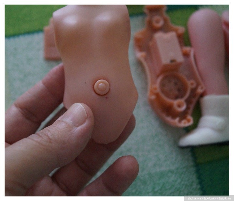 Четвёртая выписка апреля. Замена тела, флокировка с частичной прошивкой, раскрошилась шея Анны, лепка потерявшейся ножки