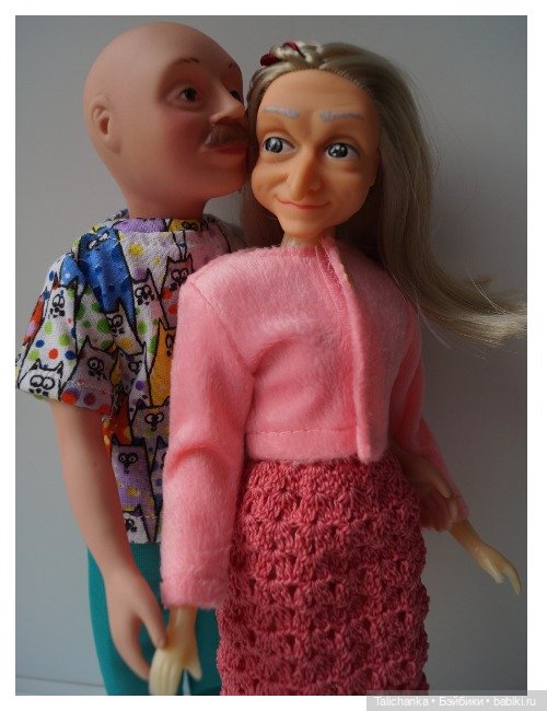 Четвёртая выписка мая. Одноклассница привезла мне куклу из Ярославской области. Куклы замарашки стали красавицами. Из