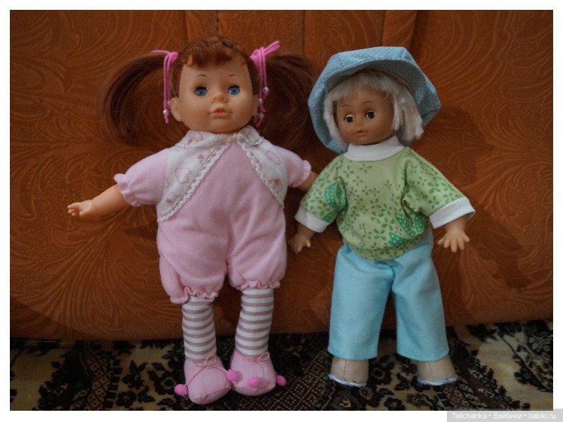 Четвёртая выписка мая. Одноклассница привезла мне куклу из Ярославской области. Куклы замарашки стали красавицами. Из