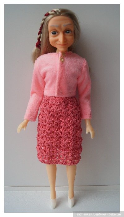 Четвёртая выписка мая. Одноклассница привезла мне куклу из Ярославской области. Куклы замарашки стали красавицами. Из