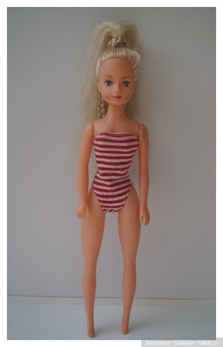 Четвёртая выписка мая. Одноклассница привезла мне куклу из Ярославской области. Куклы замарашки стали красавицами. Из