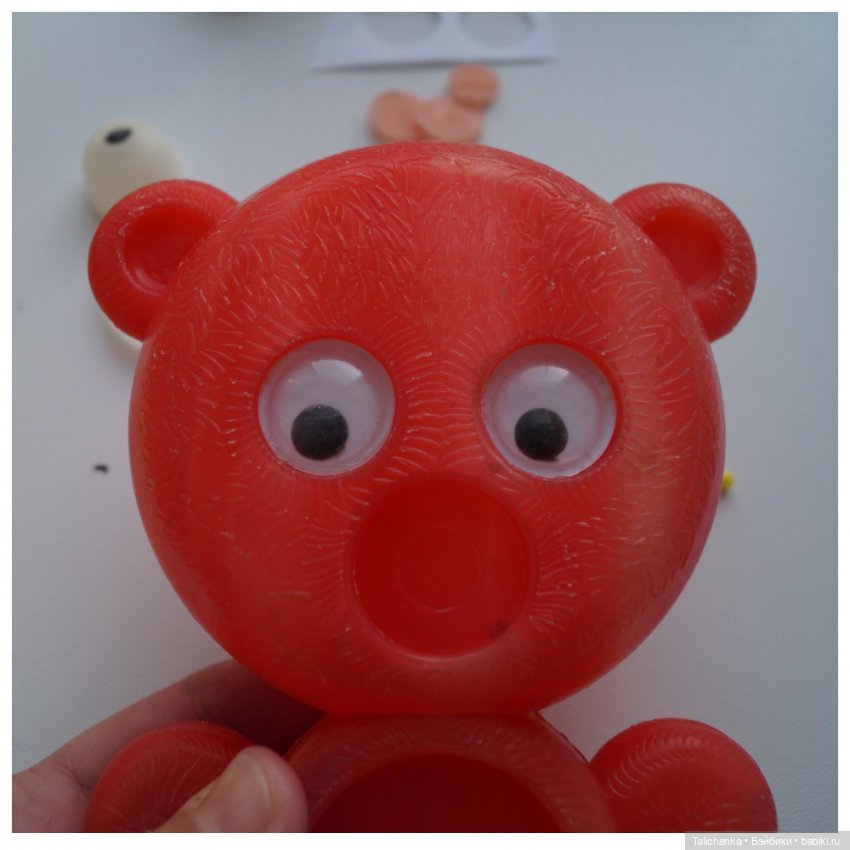 Первая выписка июня. Выздоровели три медведя. Запаиваю погрызы, прошиваю, возвращаю зрение и обаняние