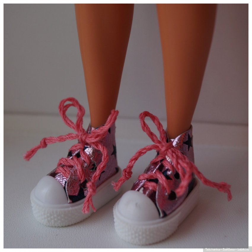 Четвёртая выписка июня. Выравниваем длину ног ГДР. Восстанавливаем цвет пластика свердловчанки. Новое тело для Маринки +